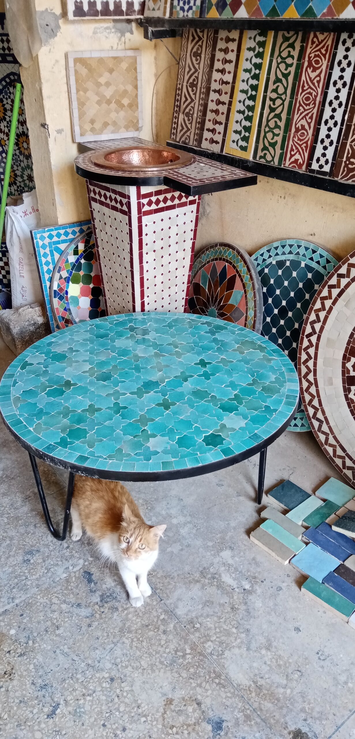 Table ronde en zellige marocain – 70 cm