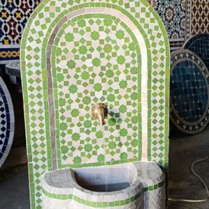 Fontaine murale en zellige marocain – Élégance artisanale authentique