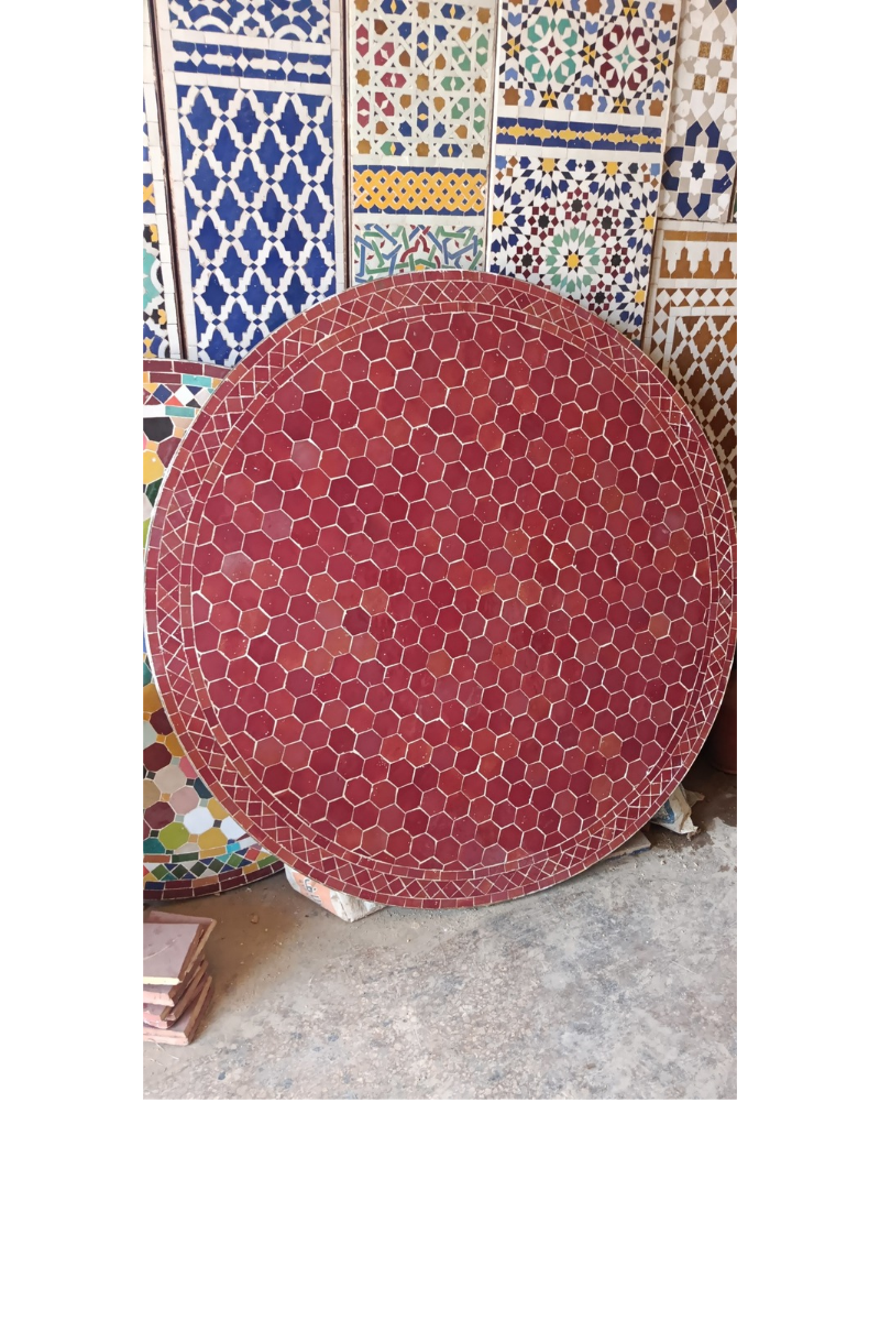 Plateau de table rond en zellige rouge – Fabrication artisanale marocaine
